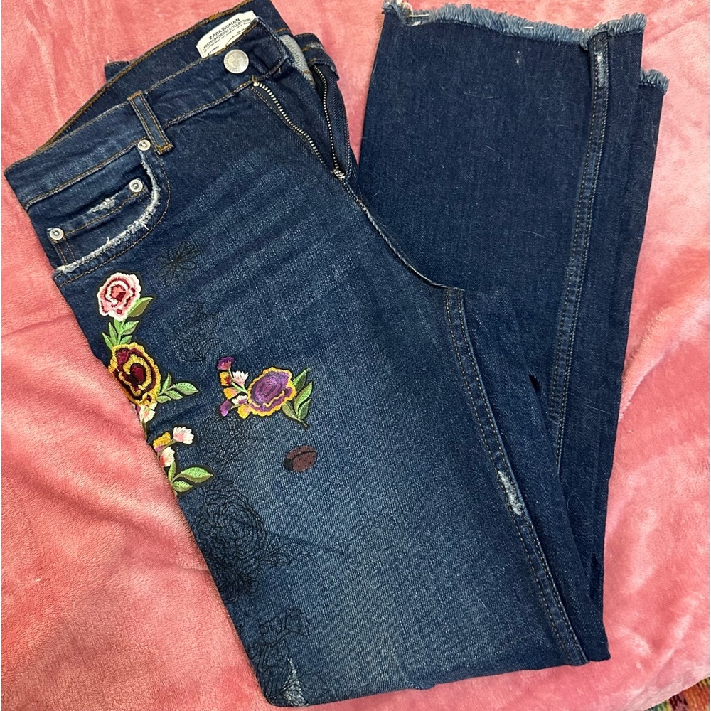 ZARA Premium Embroidered Denim Jeans Sz 26